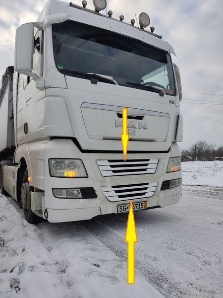 Решітки радіатора і протитуманні фари MAN TGX (2007-2012) 6936 фото
