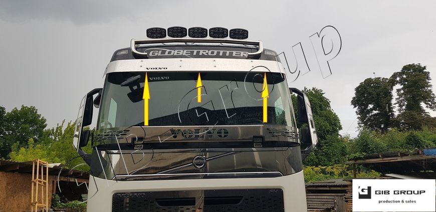 Козырек солнцезащитный&nbsp;из нержавеющего металла для Volvo FH (2012+) с креплением 15638 фото