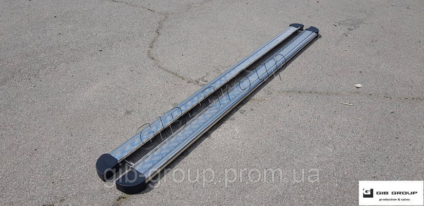 Пороги бічні труби з листом Mitsubishi Pajero Sport (96-08) D42 Silver-black-edge S2-09.6 фото