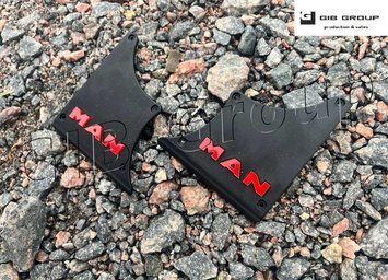 3D захисні накладки на кути дверей для MAN Tgx Tga (Чорні з червоним лого) 3444 фото