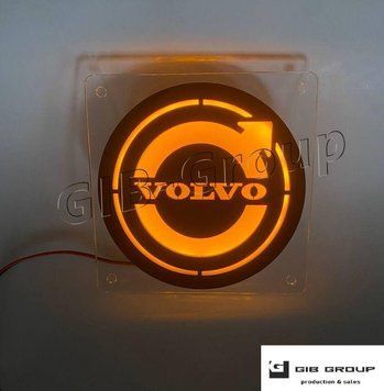 Led эмблема универсальная для&nbsp;Volvo с логотипом желтого цвета 1213 фото