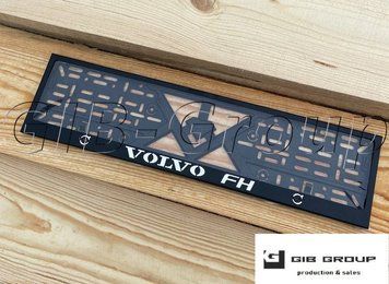 Рамка номерного знаку з написом і логотипом "VOLVO FH" чорна порошкова фарба 14377 фото